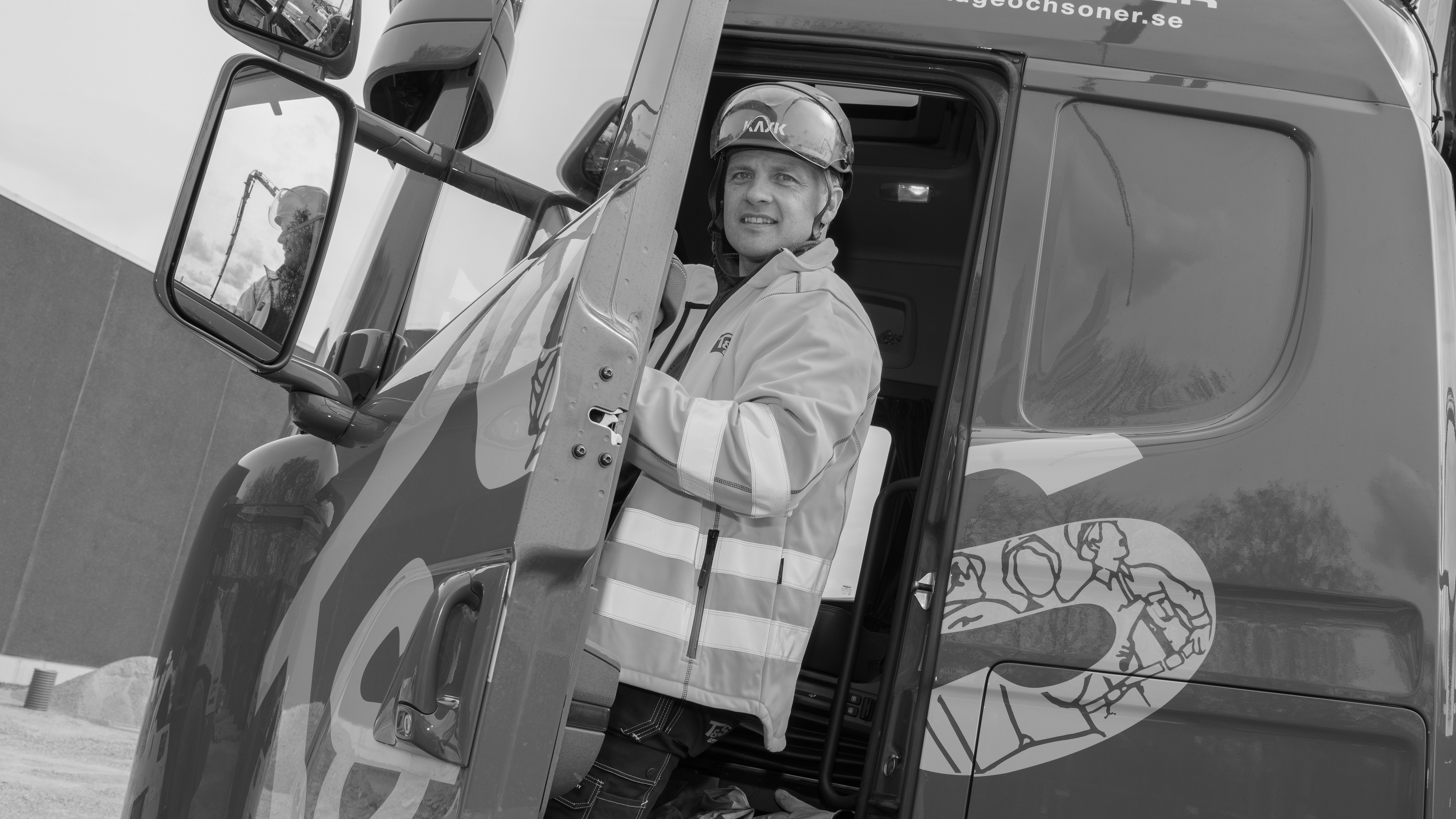 Pierre Barrington 02.jpg