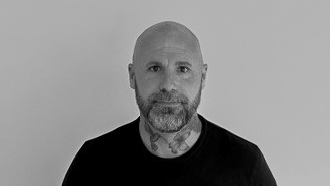 Linus Persson 9x16.jpg
